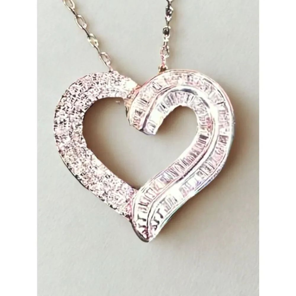 Cubic Zirconia Heart-Shaped Pendant Necklace Silver Plate Timeless Romantic Gift